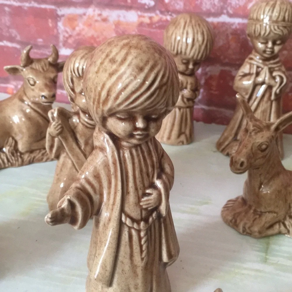Vintage 70s Duncan Enterprises Tan Glazed Ceramic 12 Piece Nativity Set